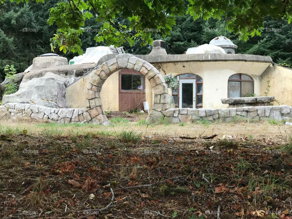 Flintstone/Hobbit looking home abandoned in Oregon