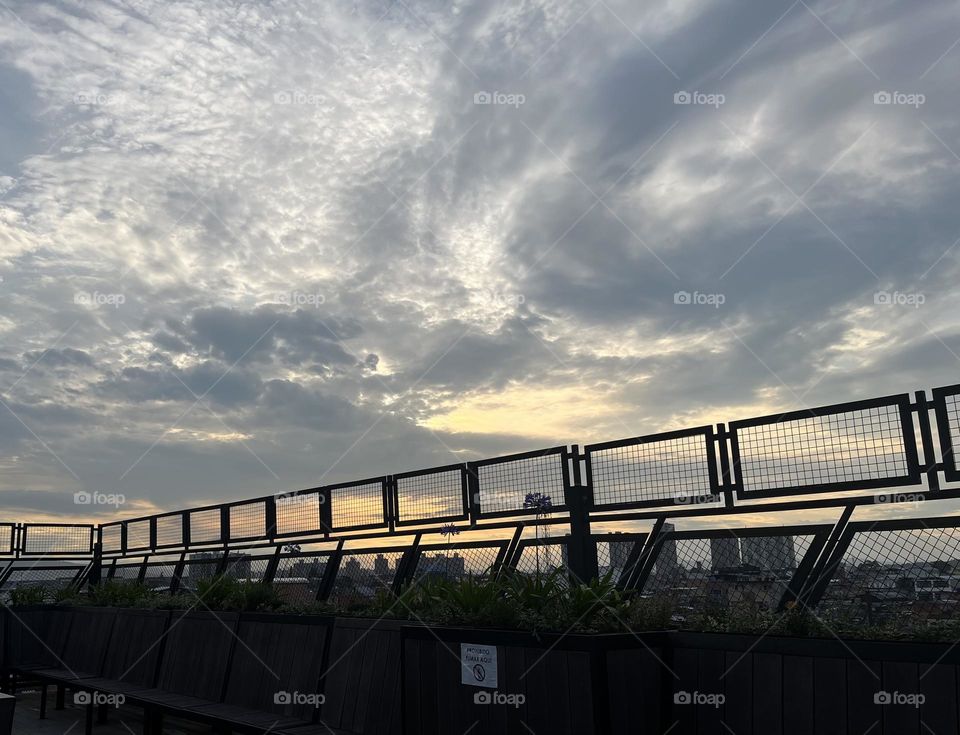 A rectangles railing 