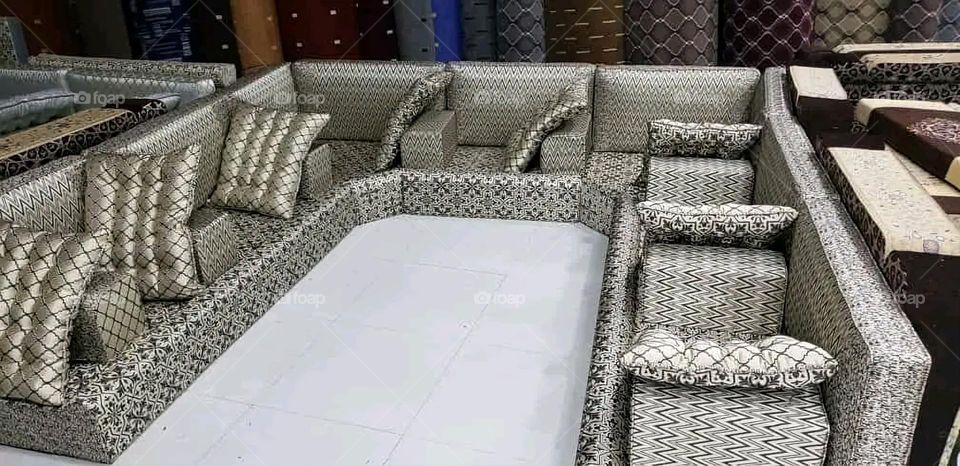 A very beautiful picture, and there is no better picture than it. There is no better picture of green herbs and colorful, red and white roses than it. Glory be to God, the natural and picturesque view, and there is no more