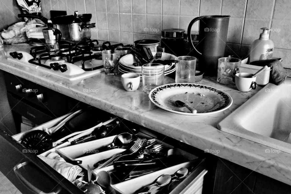 clutter in the kitchen