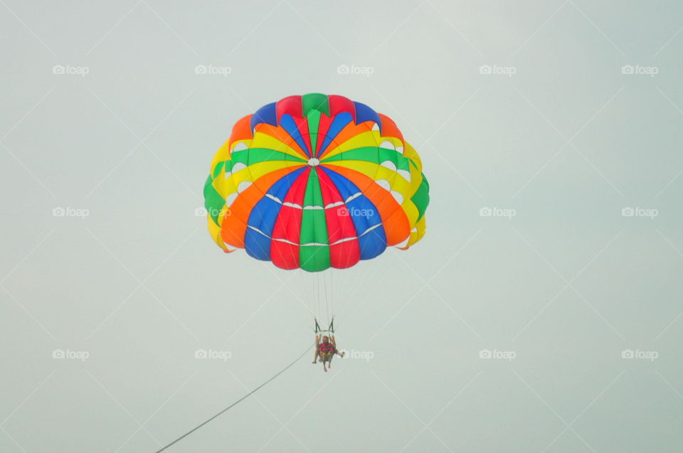 paraglyding on the beach