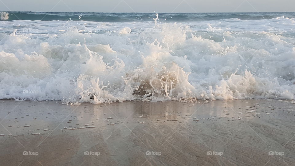 Ocean waved and sand