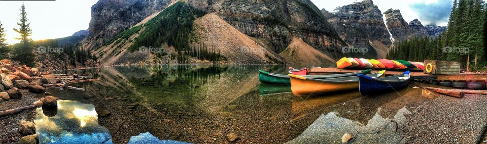Moraine Lake, Banff, AB, Canada. 