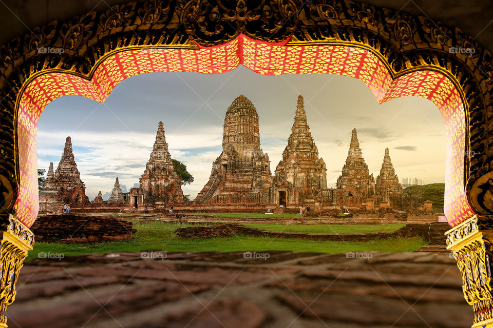 UNESCO, ayutthaya Wat chaiwatthanaram In the door frame is a scene on the sky with beautiful