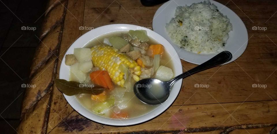 Vegetable soup with white rice.