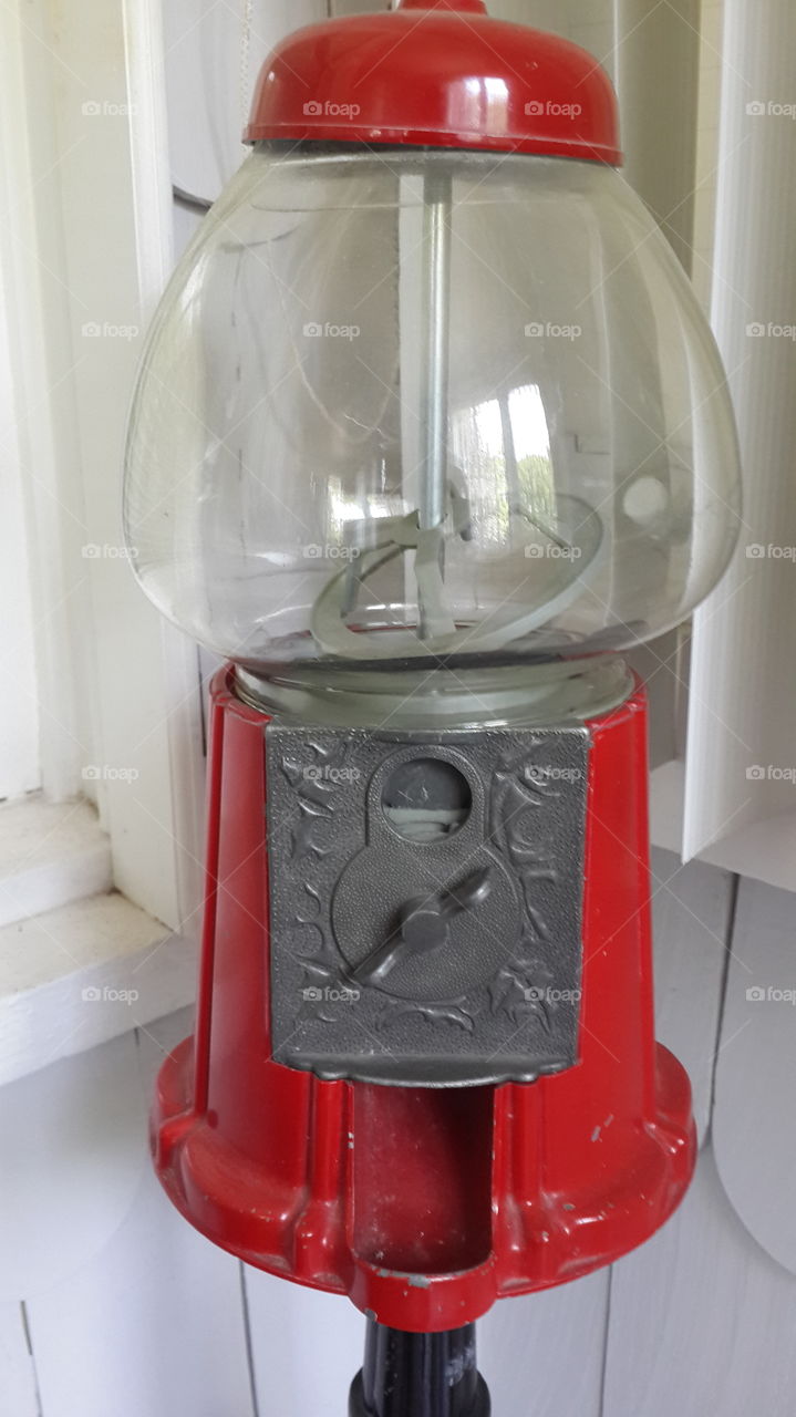 Gumball machine