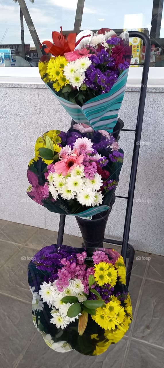 Ramos de flores colores vivos