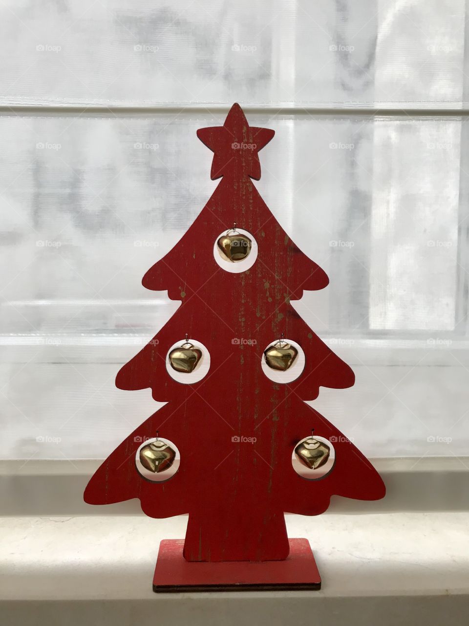 A wooden Christmas tree 