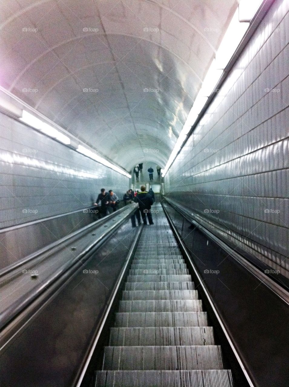 Long escalator