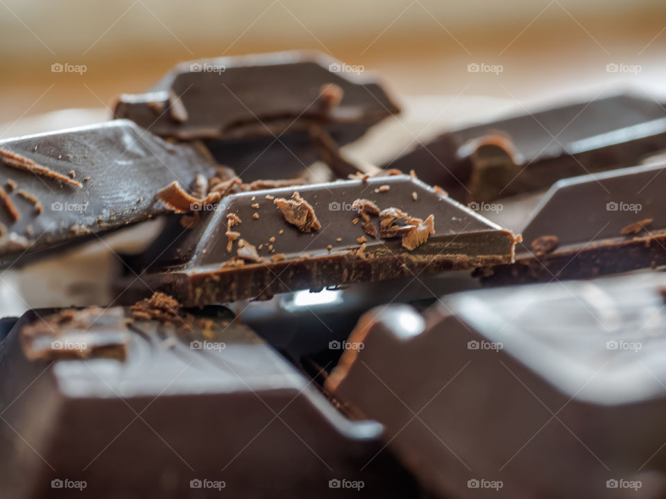 Dark chocolate bar