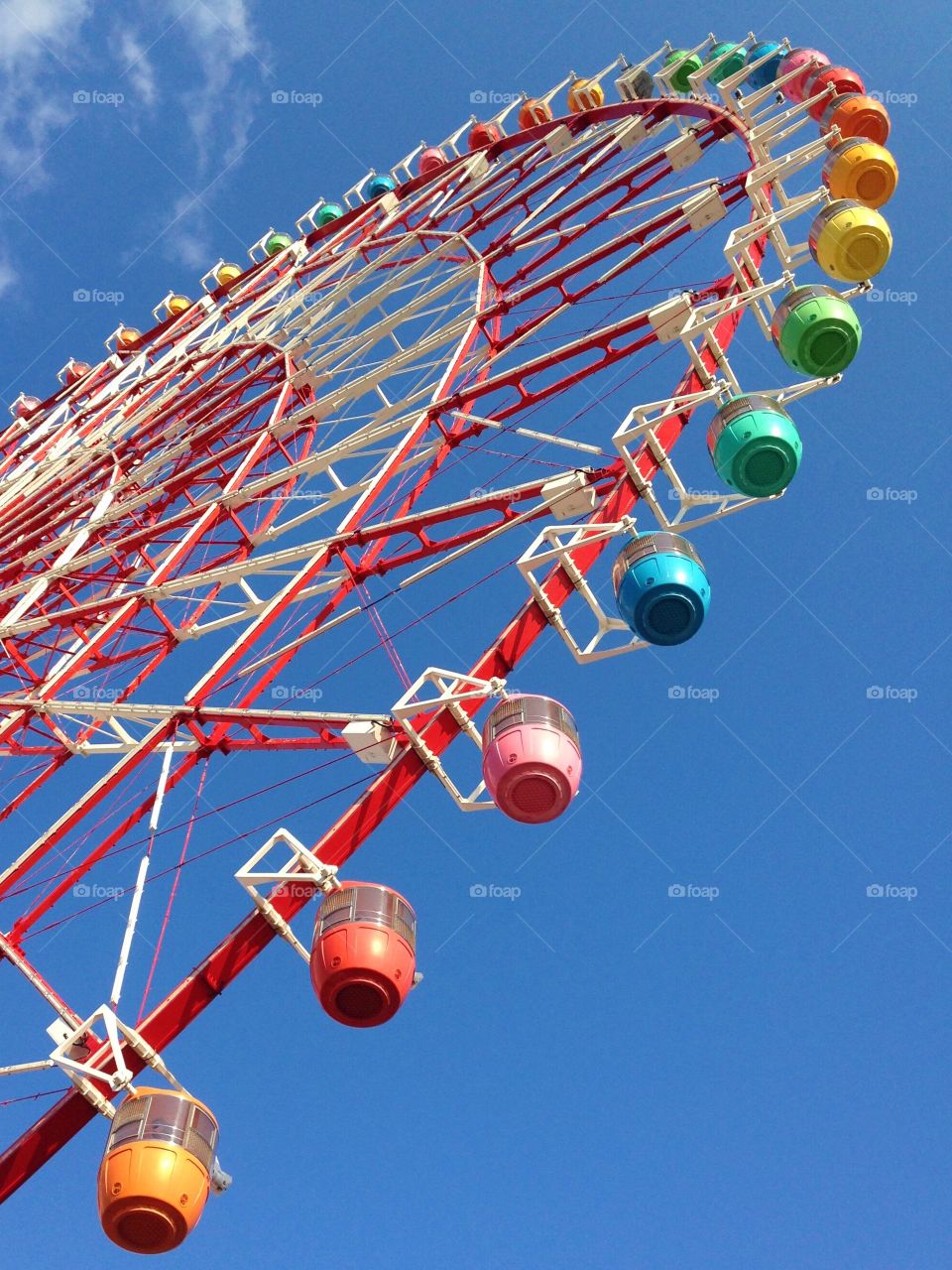 Colorful Ferris Wheel. Palette Town, Odaiba, Japan