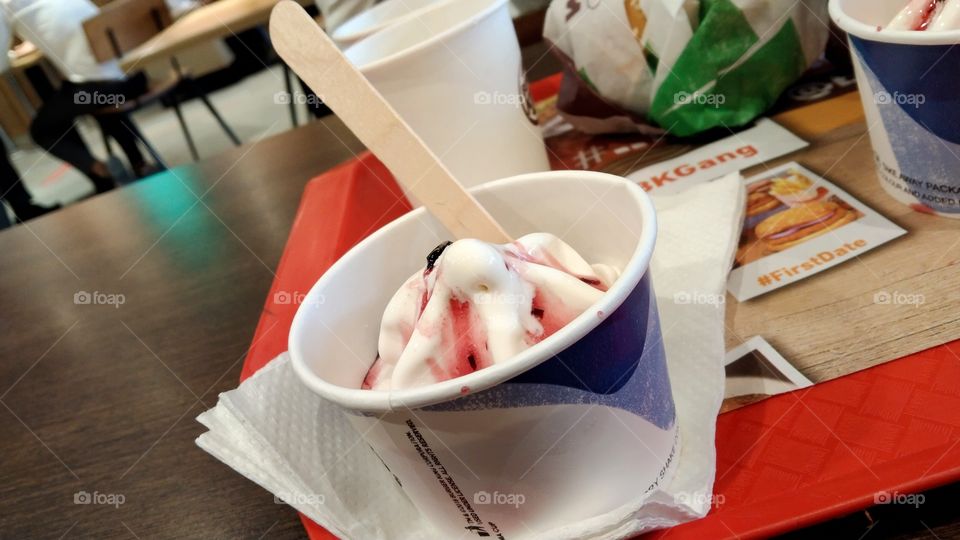 spoon ice cream