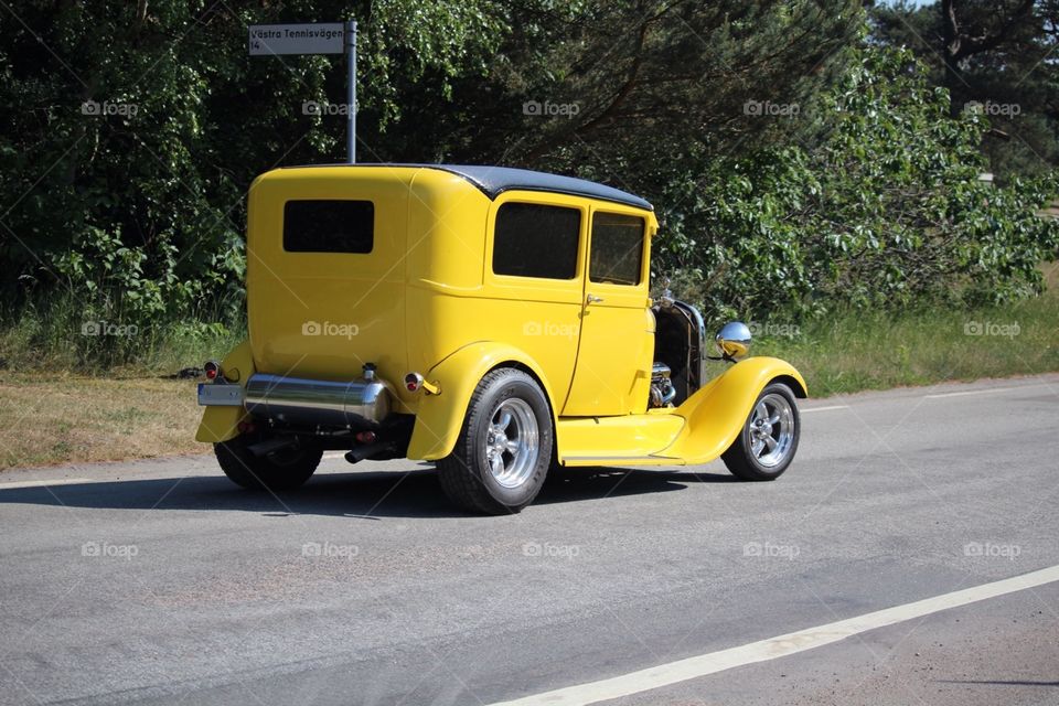 Old veteran car 