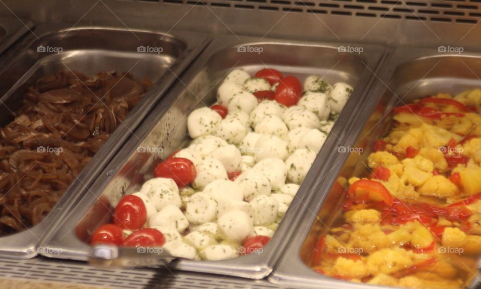 Tomato and mozzarella salad 