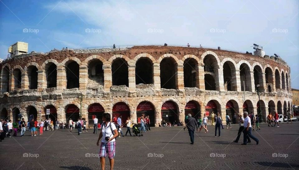 Foto dal mondo, arena di Verona