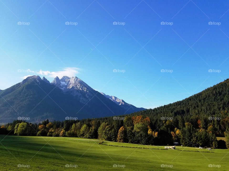 Peaceful autumn day.