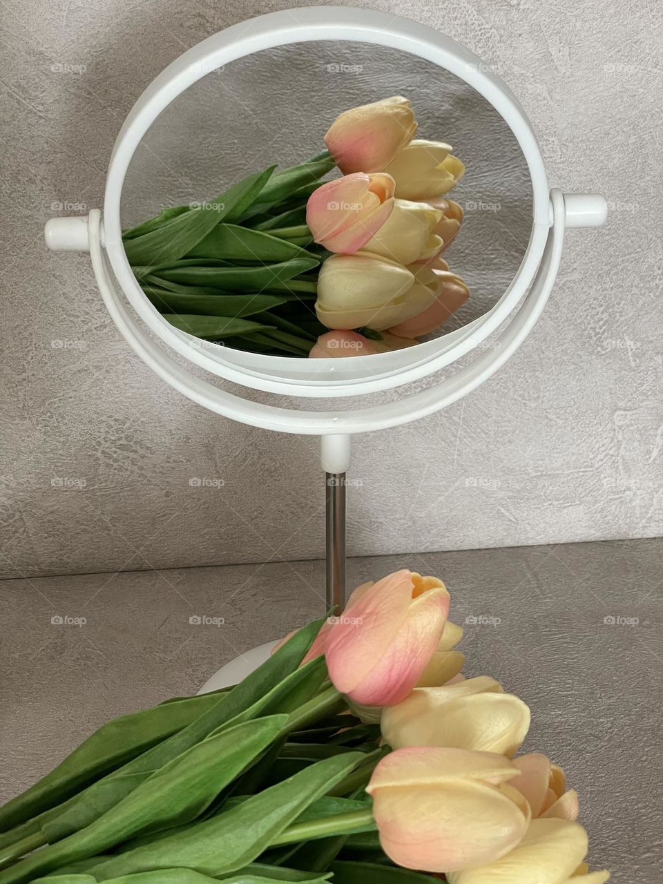 Flowers reflection