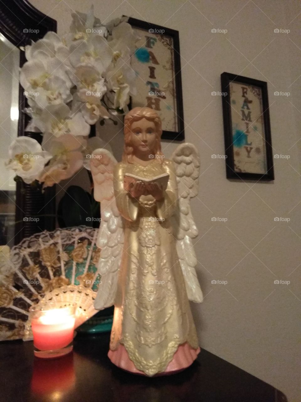 Moms painted angel
