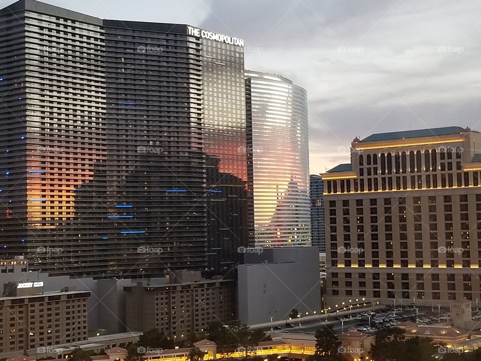 Sun setting making a beautiful reflection