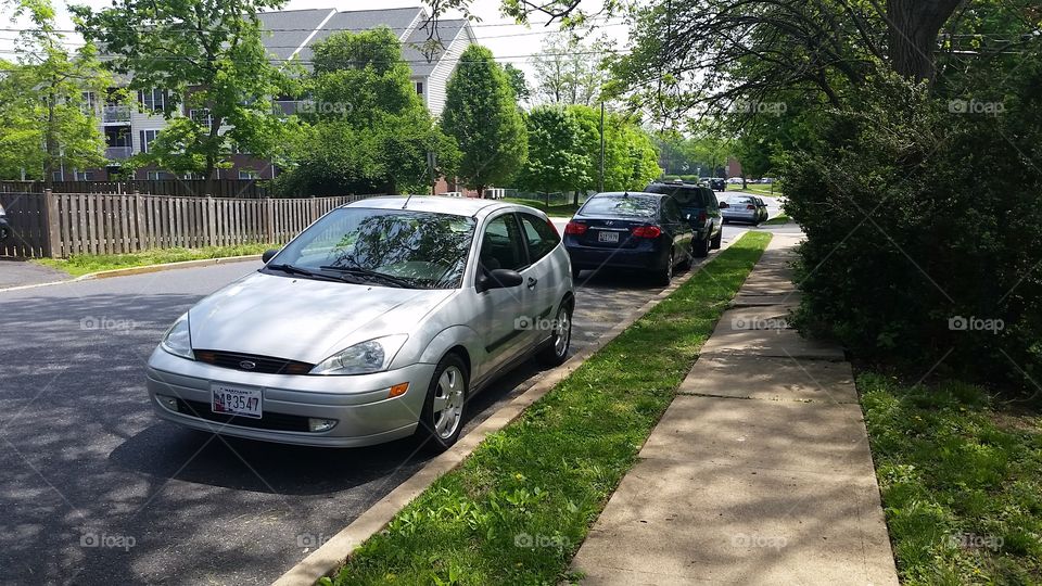 Bad Parking . Car parked the wrong way