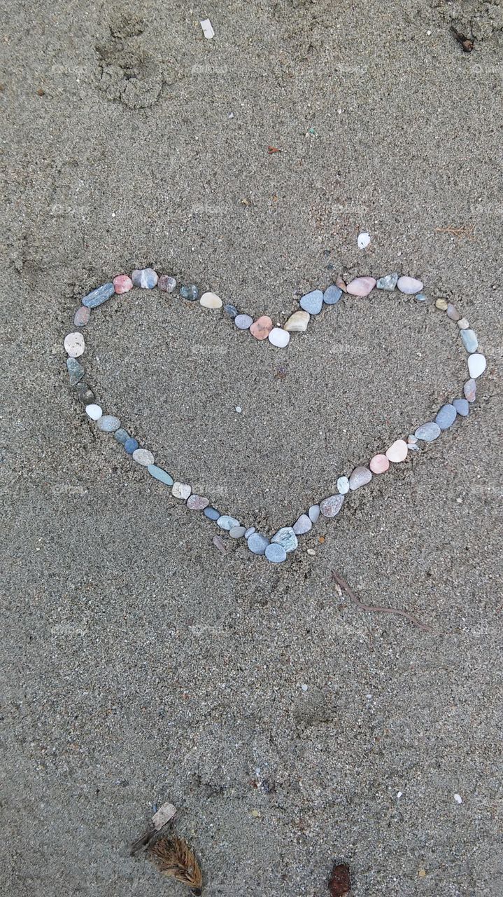 heart on sand