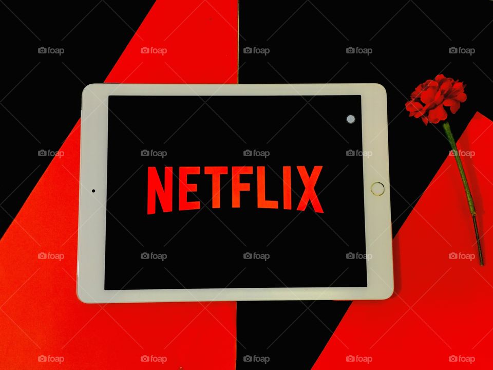 NETFLIX with lifestyle black and red