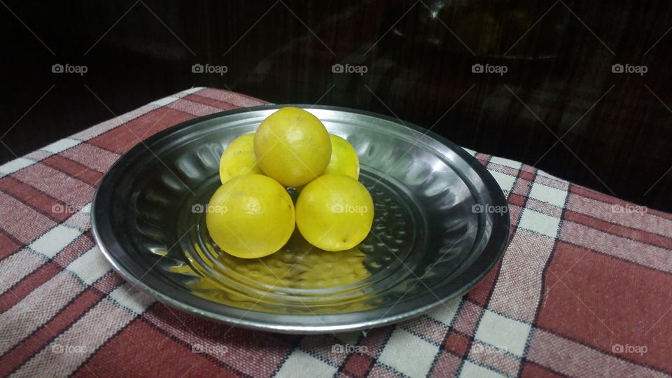 fresh juicy lemon for vitamin c