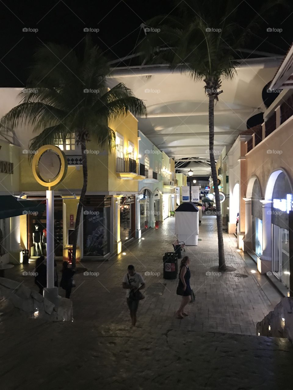 Shopping plaza
