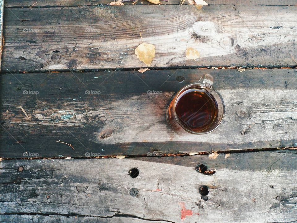 cup,black,tea,old,wooden,table