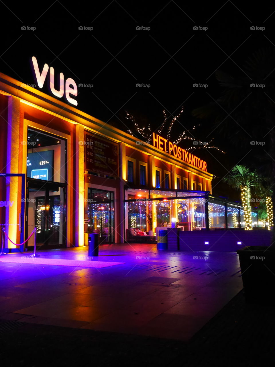Vue cinema Hoogeveen at night.