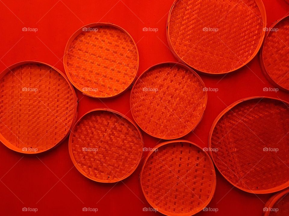 In Indonesian, called tampah