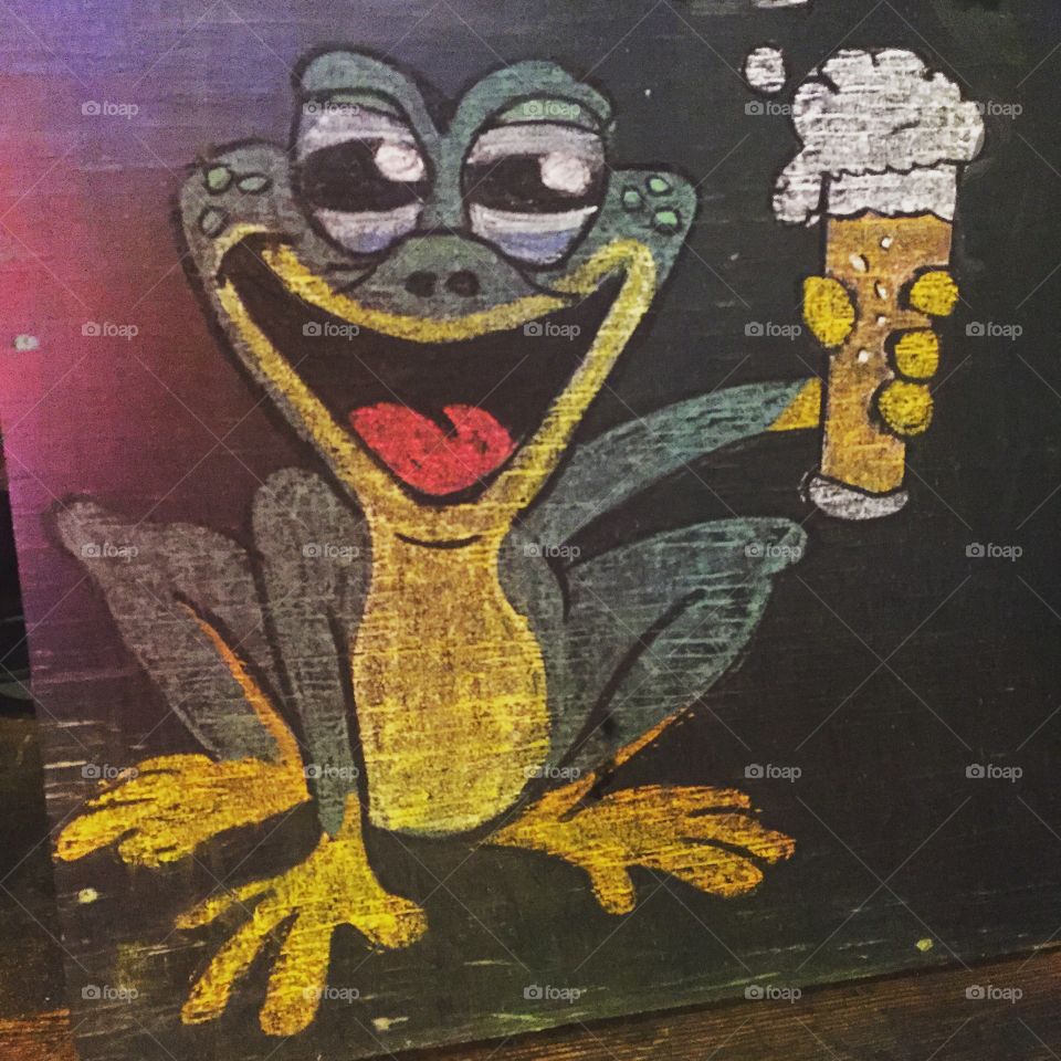 Trivia Frog drinking beer 