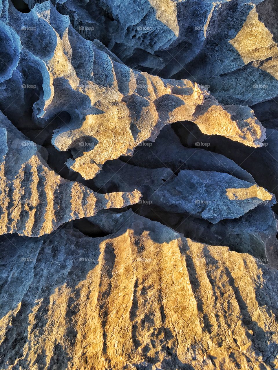 Rocks. Sunset. Texture. Ugh ❤️