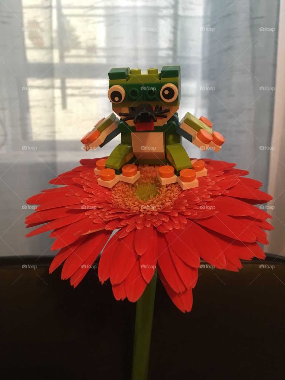 Lego frog