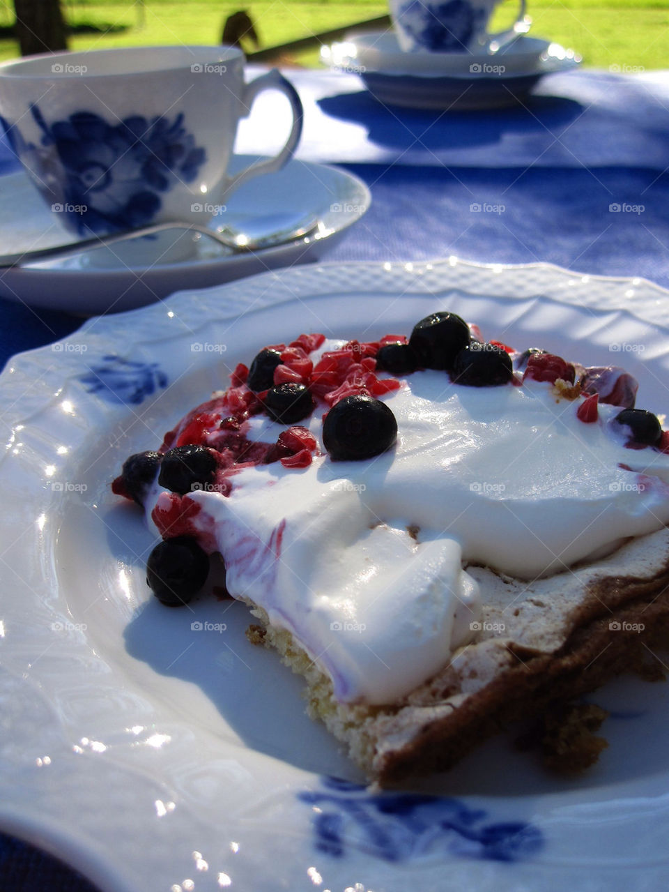 sweden cake blue coffee by mirre