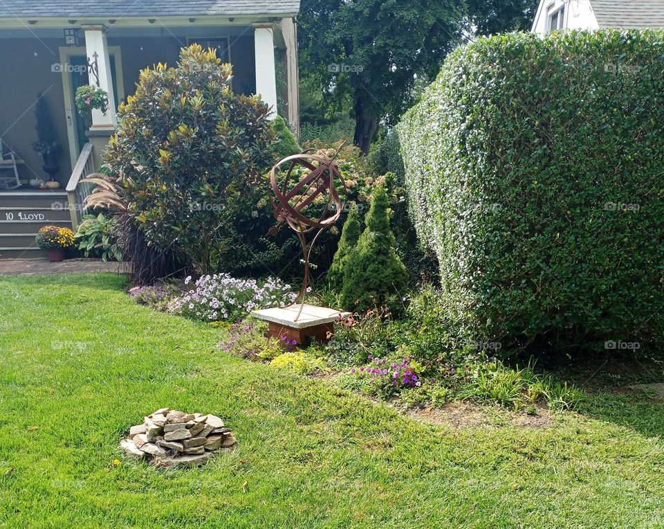 beautiful front yard