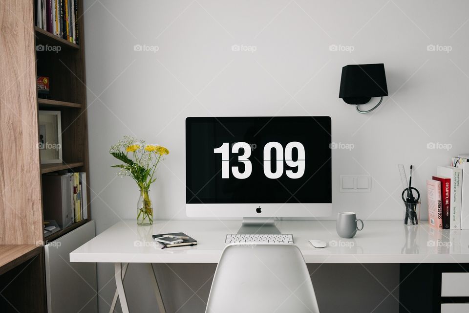 Apple iMac desktop 