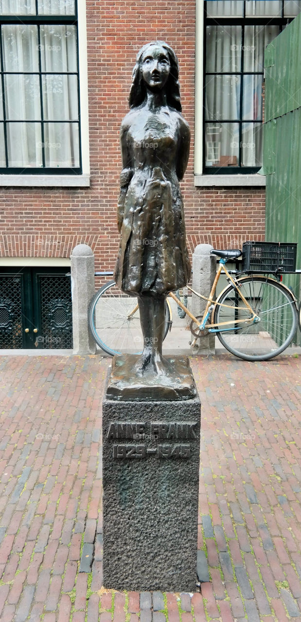 Anne Frank statue . Pic taken in Amsterdam (July, 2015)