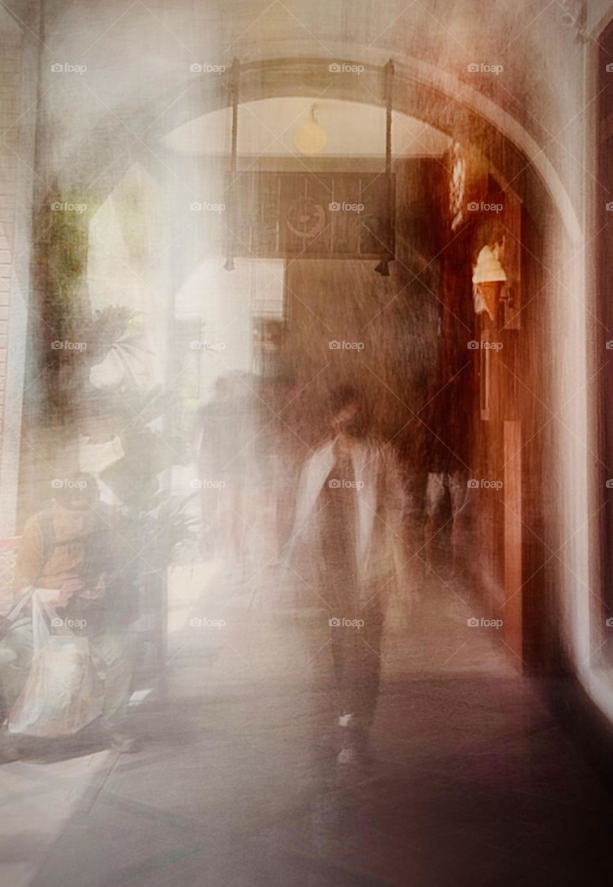 ICM (long exposure) Motion in Arcade