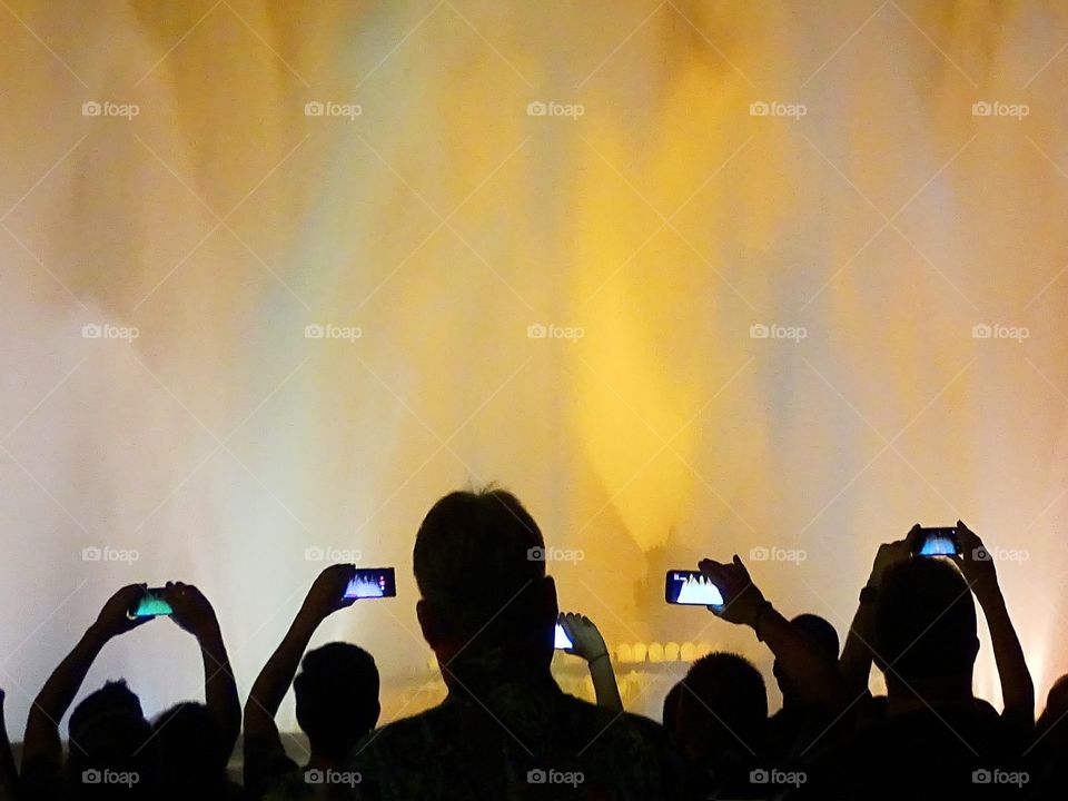 Photographing the source