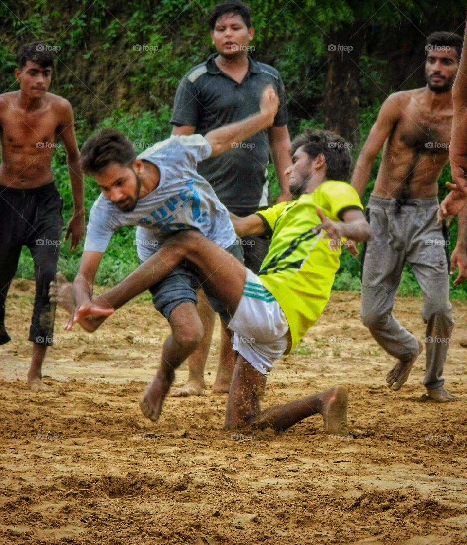 it's kabaddi time...it's a very popular game in Indian rural areas..u need a lot of stamina and speed 😉😉