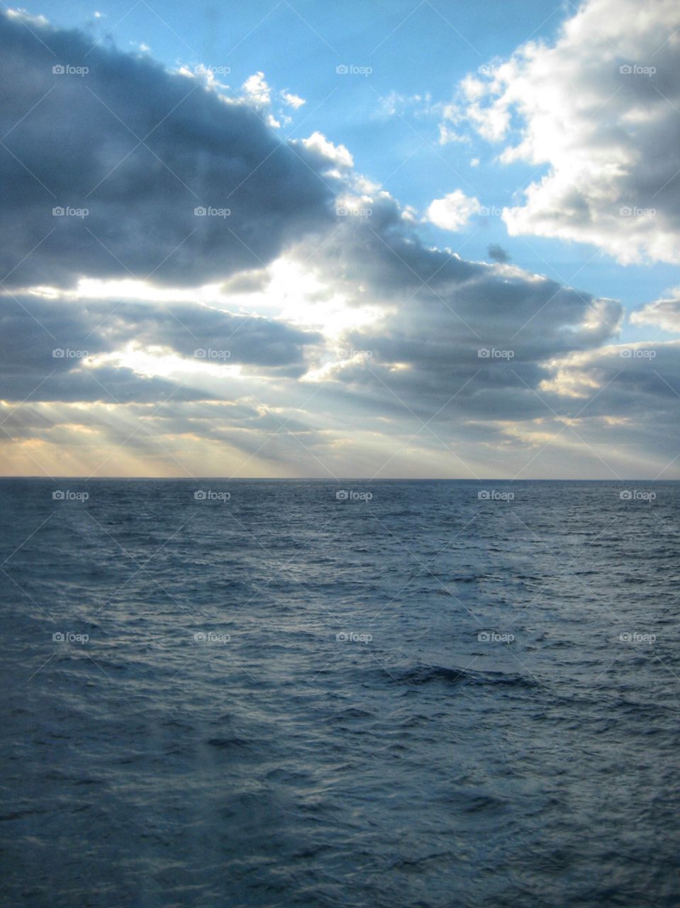 Beautiful Sunrays from the Atlantic and Pewits Nest