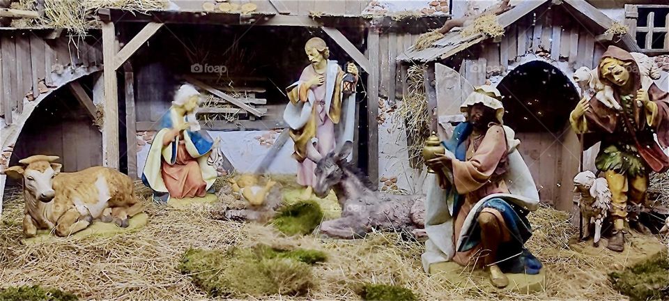 The birth of “Jesus Christ” and his first night and day on Earth are reenacted in these “Nativity” figures from the “Christkindlmarkt” in “Straubing”, “Niederbayern” or “Lower Bavaria”. 2023. Hypnotic Productions