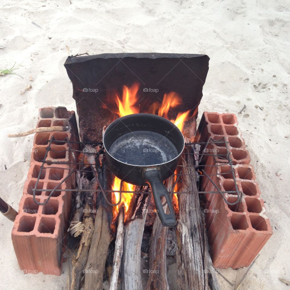 Making coffee by the camping