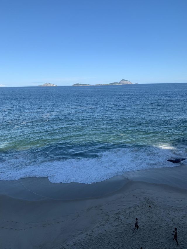 Praia, mar, ceu azul , dias de sol