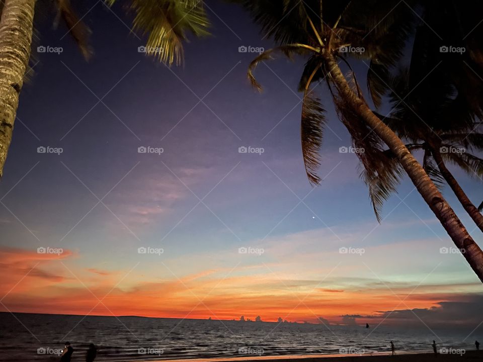 Colors of Sunset! The sun really give us the pantone of rays, imagery and the calmness of nature. 