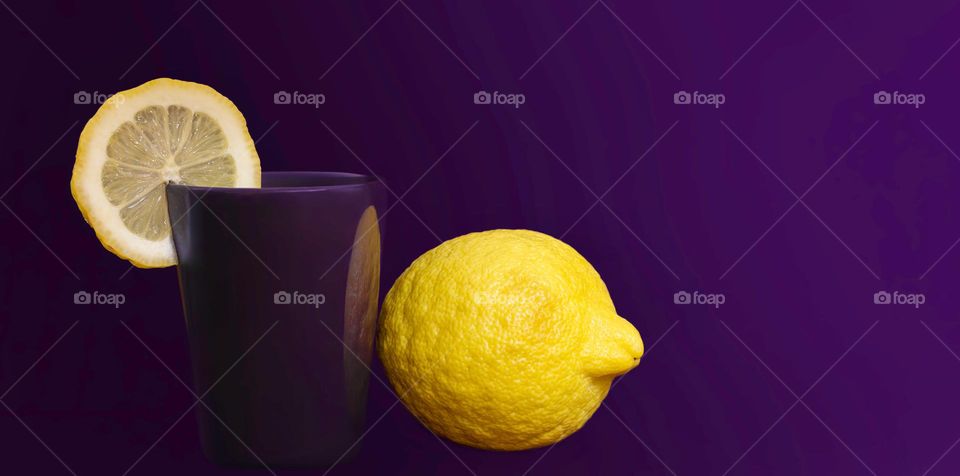 Lemon tea in a purple mug
