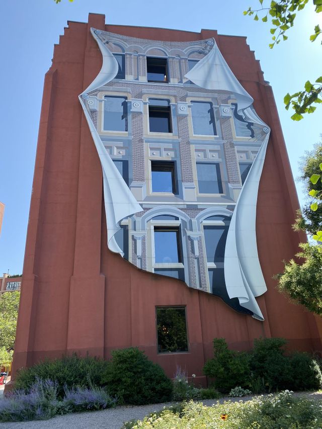 Toronto building 