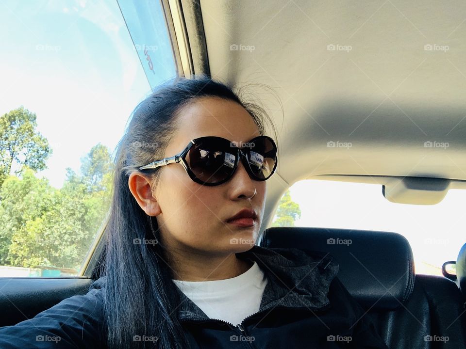 Another side of wearing sunglasses that even looks so dark side 😂