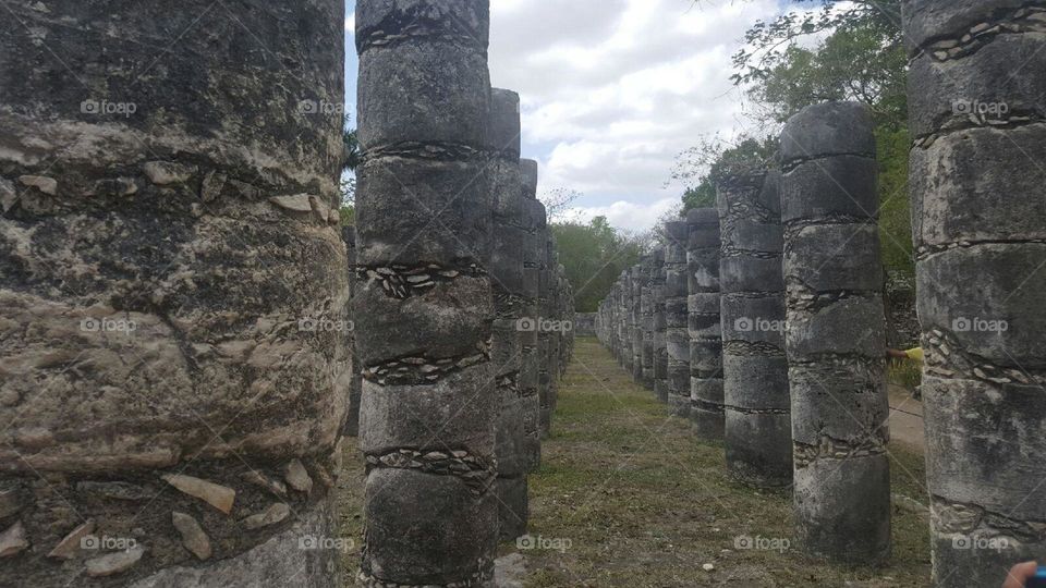 Chichen-itza ruins